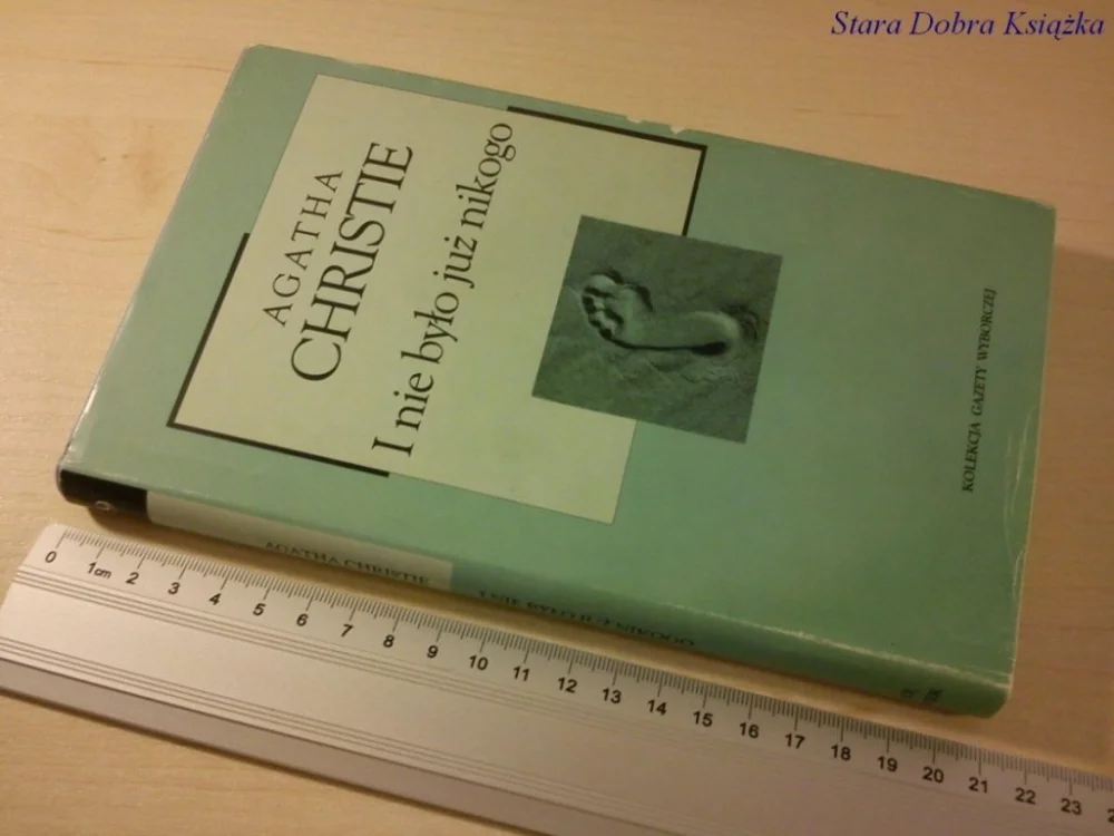 Popularny I NIE BYŁO JUŻ NIKOGO - Agatha Christie