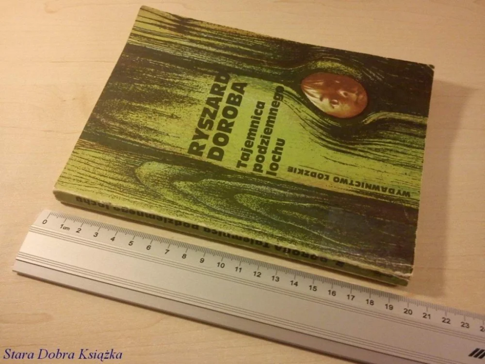 Cena promocyjna TAJEMNICA PODZIEMNEGO LOCHU - Ryszard Doroba 1980