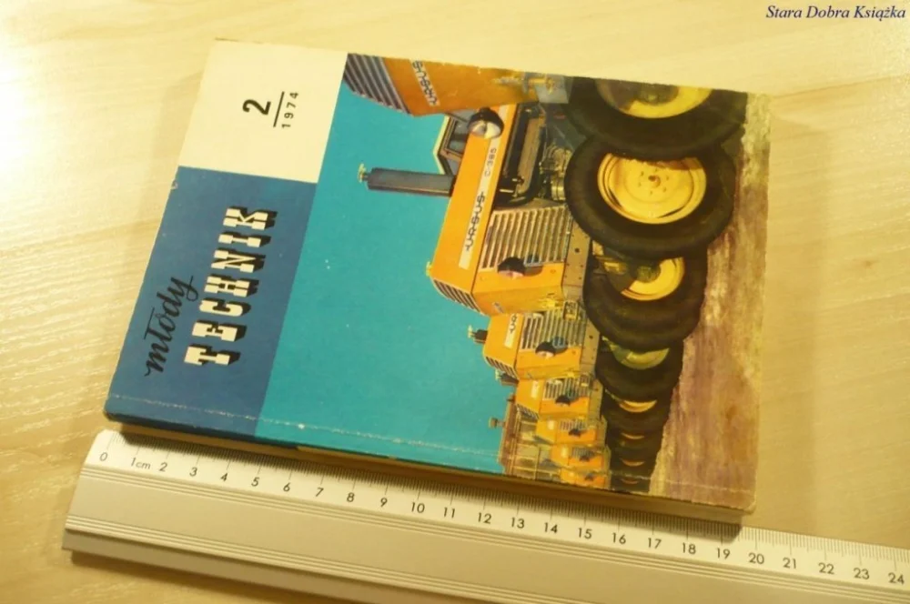 Obniżka ceny MŁODY TECHNIK NUMER 2 1974