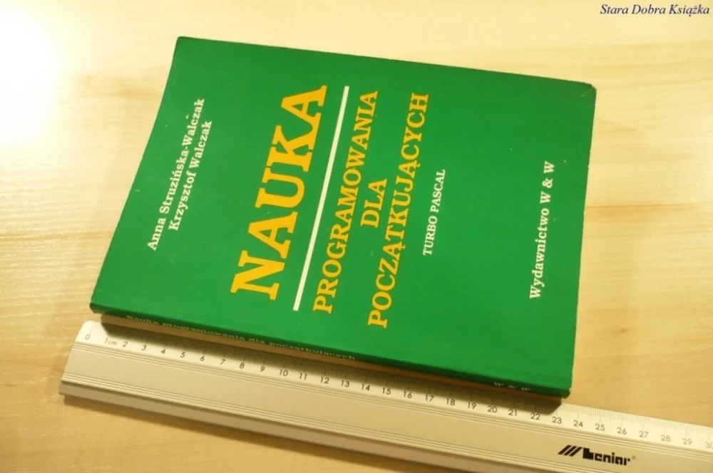 NAUKA PROGRAMOWANIA DLA POCZĄTKUJĄCYCH (1993) Dodaj do koszyka