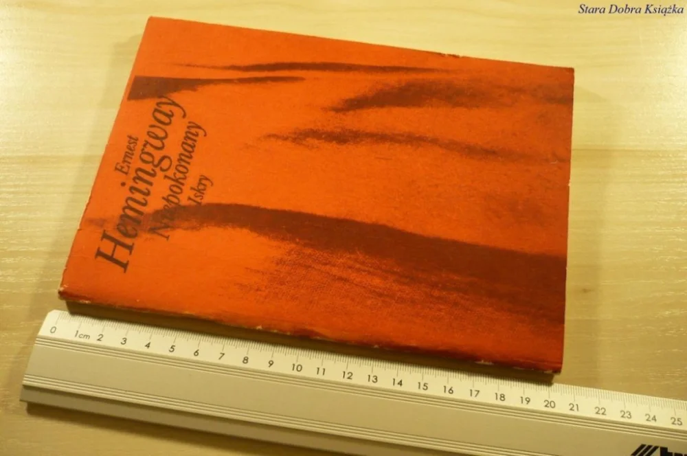 Tani NIEPOKONANY - Ernest Hemingway (1987)