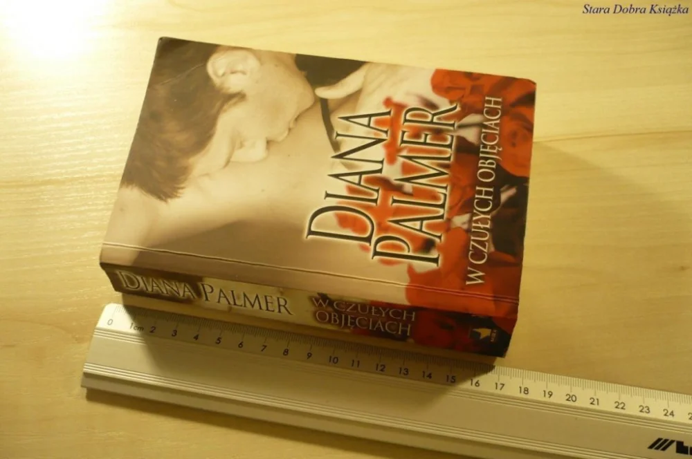 Wysoka jakość W CZUŁYCH OBJĘCIACH - Diana Palmer (2011)