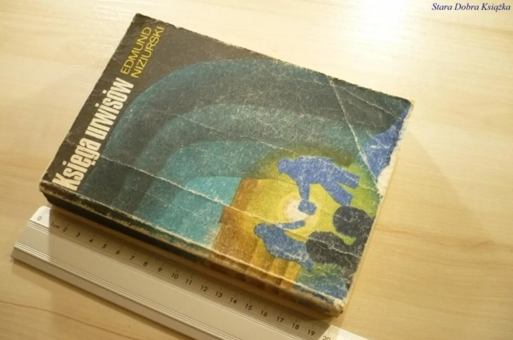 Sprawdź teraz KSIĘGA URWISÓW - Edmund Niziurski (1983)