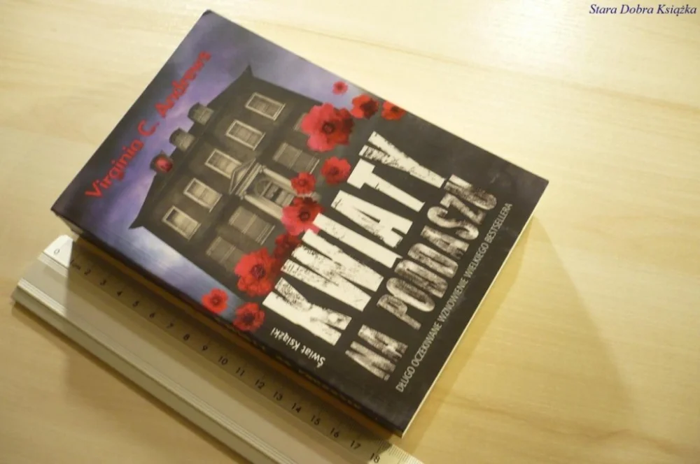 Oferta limitowana KWIATY NA PODDASZU - Virginia C. Andrews (2012)