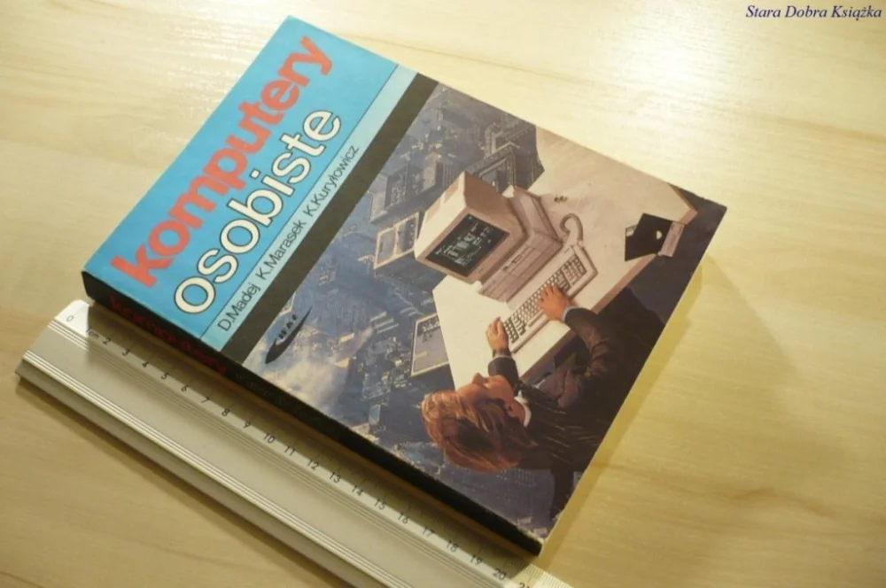 Ostatnie sztuki KOMPUTERY OSOBISTE - D. Madej (1987)