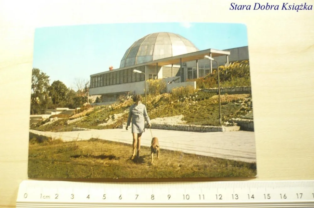 Darmowy zwrot OLSZTYN. PLANETARIUM LOTÓW KOSMICZNYCH FOT. GRZĘDA