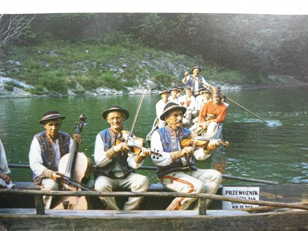 FOLKLOR PIENIŃSKI. SPŁYW DUNAJCEM. FOT. Z. ŁAGOCKI Ekspresowa dostawa