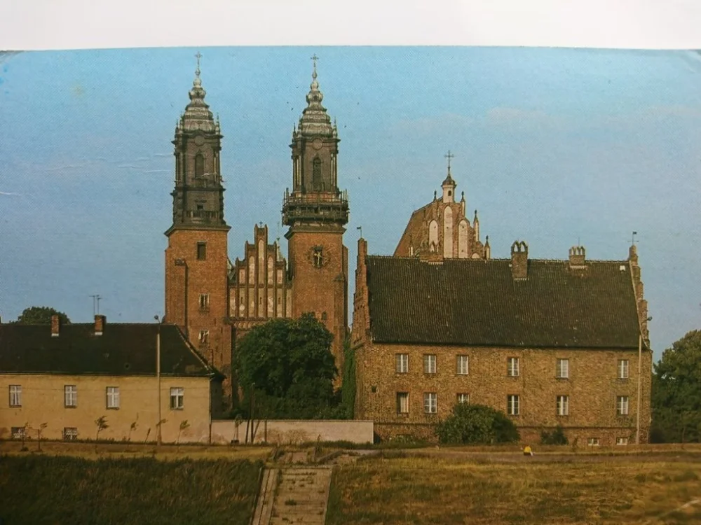 Tani POZNAŃ. OSTRÓW TUMSKI... FOT. S. JABŁOŃSKA