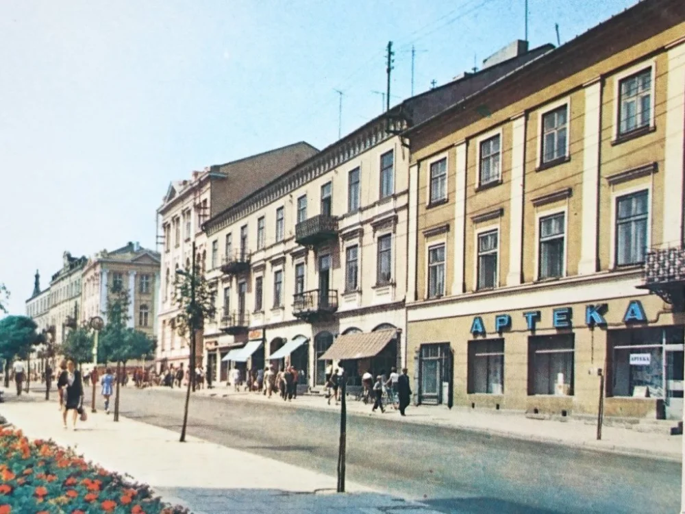 PIOTRKÓW TRYBUNALSKI. ULICA... FOT. K. KACZYŃSKI Obniżka ceny