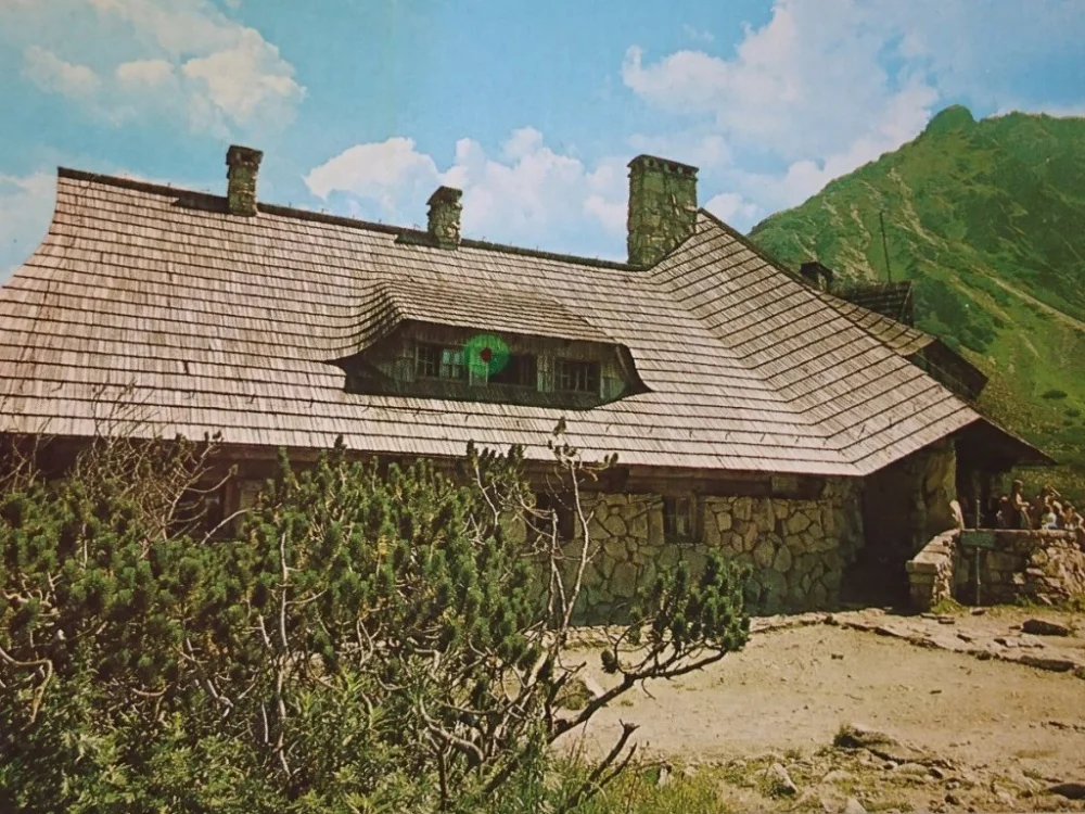 TATRY WYSOKIE. SCHRONISKO PTTK... FOT. OLSZEWSKI Hit cenowy