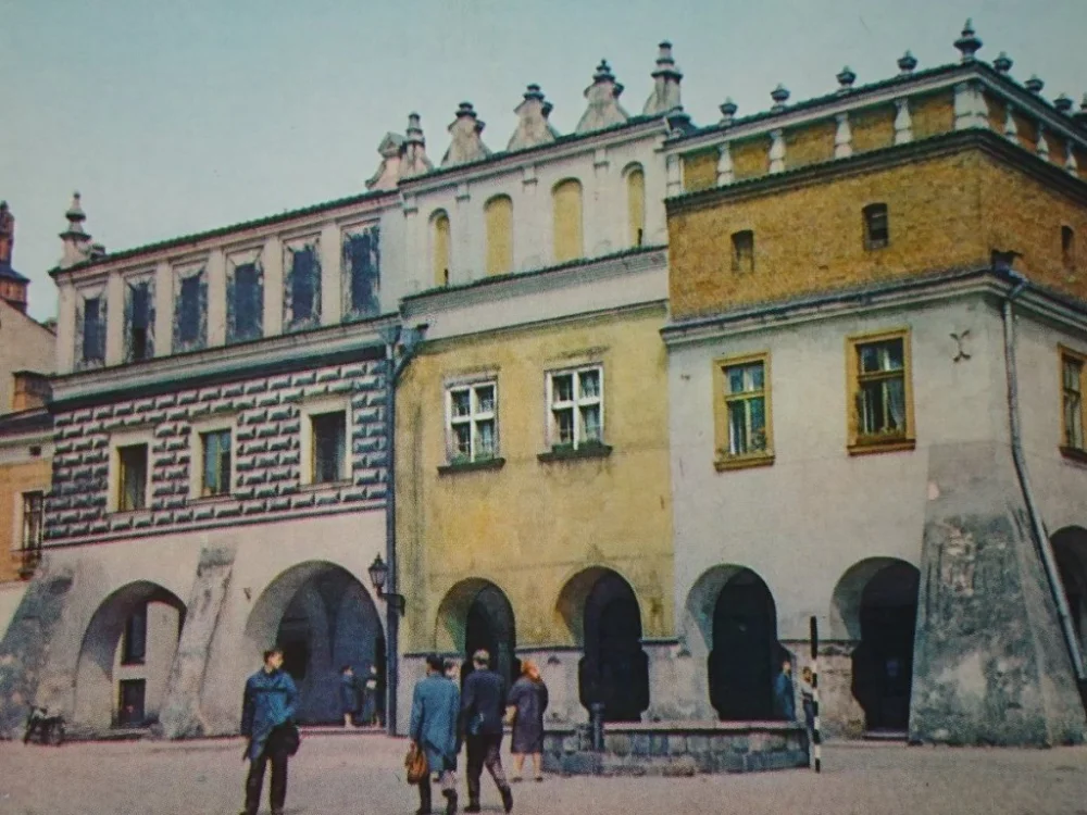 TARNÓW. FRAGMENT RYNKU... FOT. A. STELMACH Wyprzedaż
