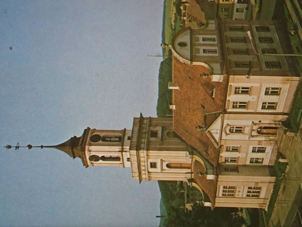 Ograniczona ilość ŚWIEBODZICE. KLASYCYSTYCZNY RATUSZ.. FOT. SUROWIEC