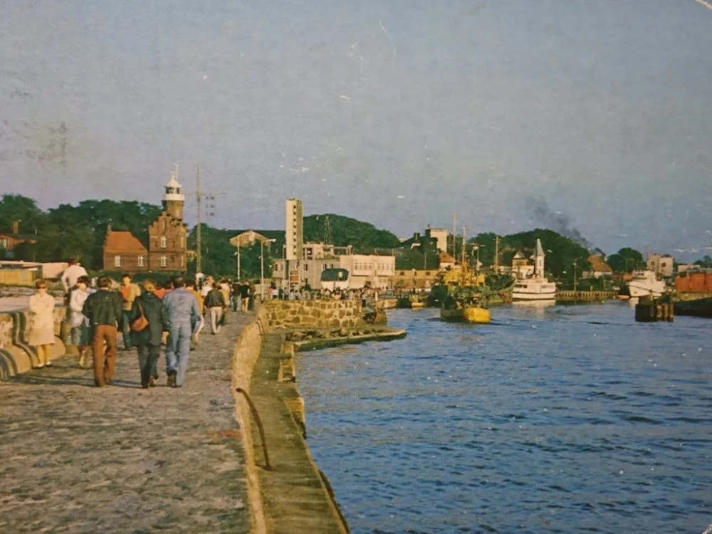 USTKA. FRAGMENT PORTU - LATARNIA... FOT. TYMIŃSKI Sprawdź teraz