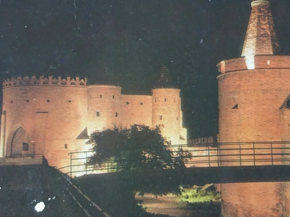 WARSZAWA BARBAKAN I BASZTA PROCHOWA FOT KRASSOWSKI Oferta czasowa