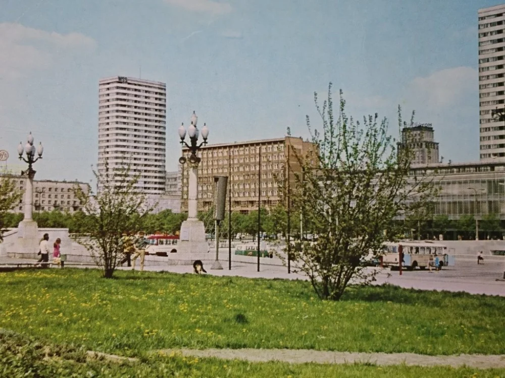 WARSZAWA. WIDOK Z PLACU DEFILAD... FOT. KRASSOWSKI Dodaj do koszyka