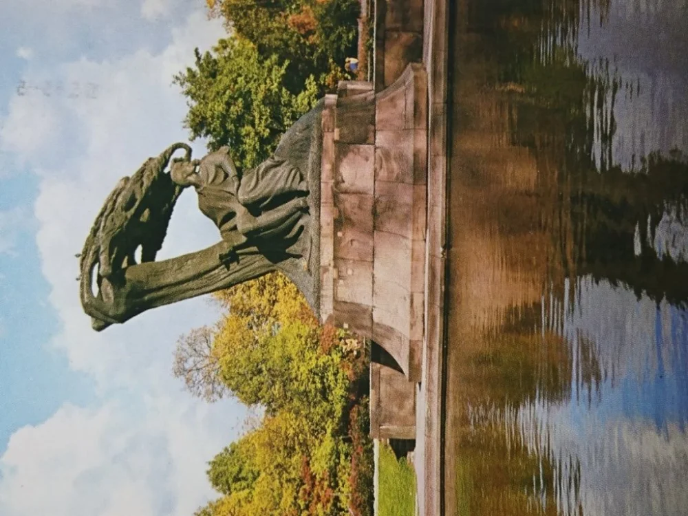 WARSZAWA. POMNIK FRYDERYKA... FOT. T. SUMIŃSKI Hit sprzedaży
