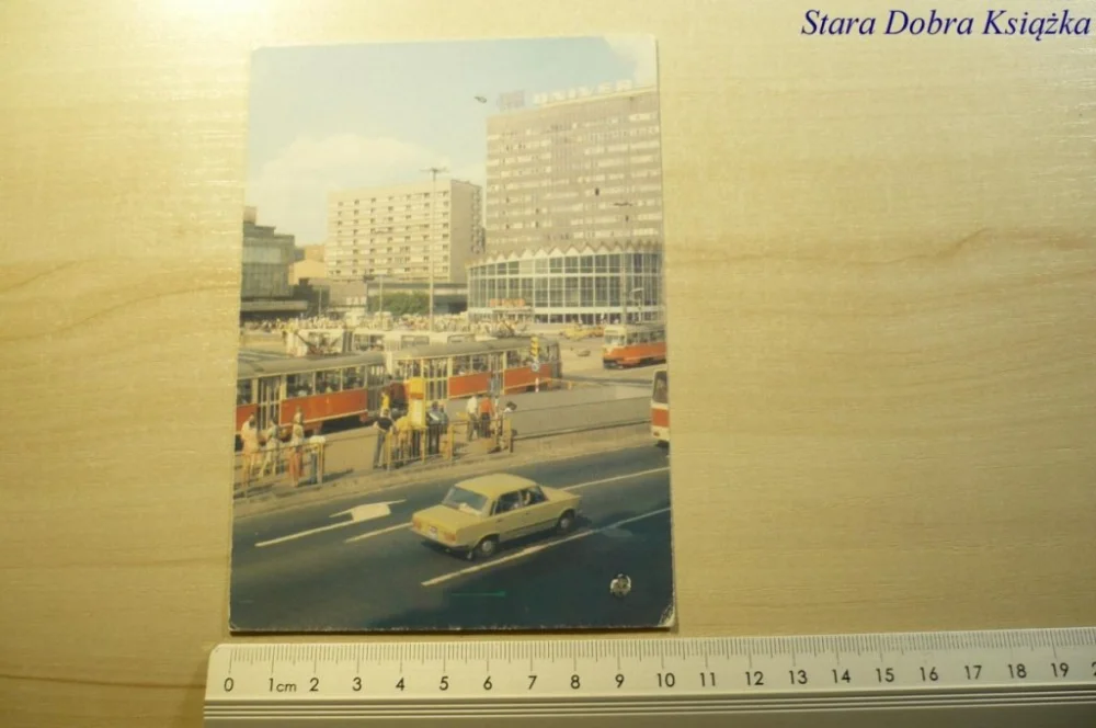 WARSZAWA. SKRZYŻOWANIE ULICY... FOT. SIEMASZKO Szybka wysyłka