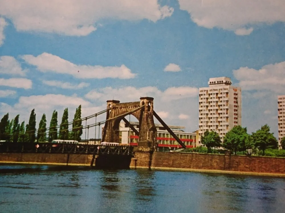 Ostatnie sztuki WROCŁAW. MOST GRUNWALDZKI FOT. K. JABŁOŃSKI