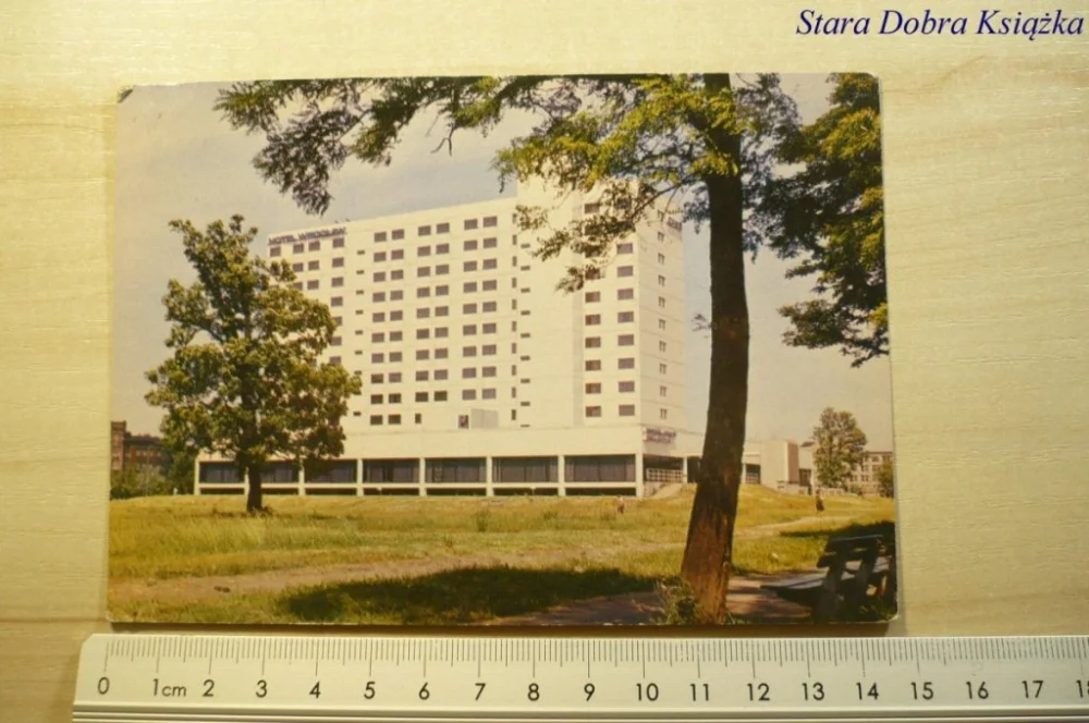 HOTEL ORBIS 'WROCŁAW' FOT. J. OSUCHOWSKI Tani