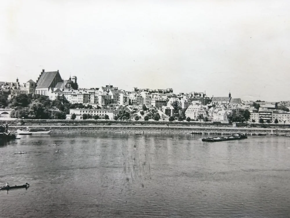 Tani WARSZAWA. PANORAMA FOT. J. CZARNECKI