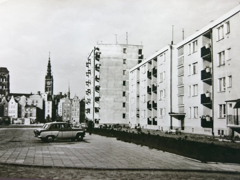 GDAŃSK. ULICA ŻABI KRUK Z WIDOKIEM... FOT. KORPAL Kup online