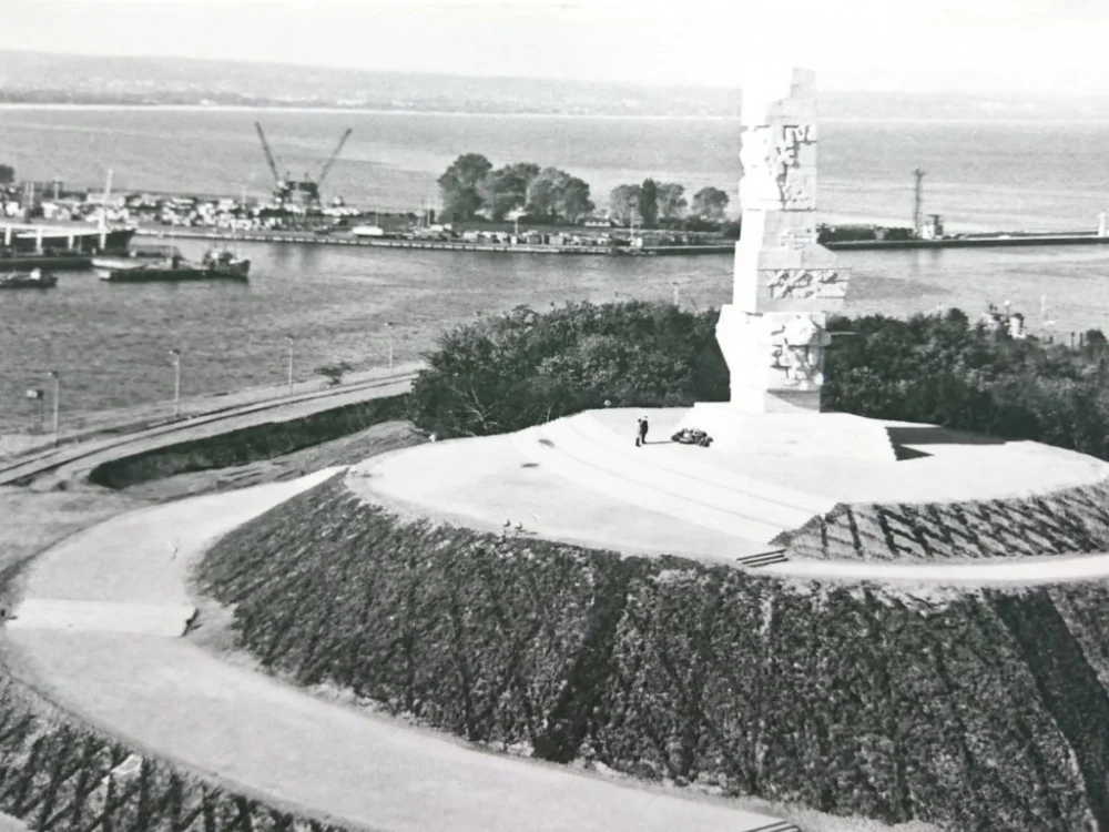 POMNIK BOHATERÓW WESTERPLATTE FOT. Z. KOSYCARZ Zniżka