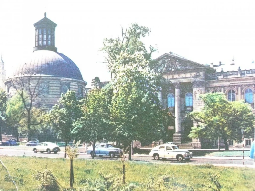 WARSZAWA. PLAC ST. MAŁACHOWSKIEGO FOT. KRASSOWSKI Bezpieczne zakupy