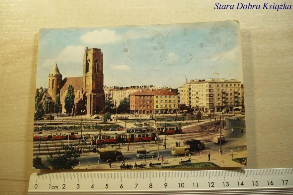 Wybór klientów WARSZAWA. PLAC NARUTOWICZA FOT. T. HERMAŃCZYK