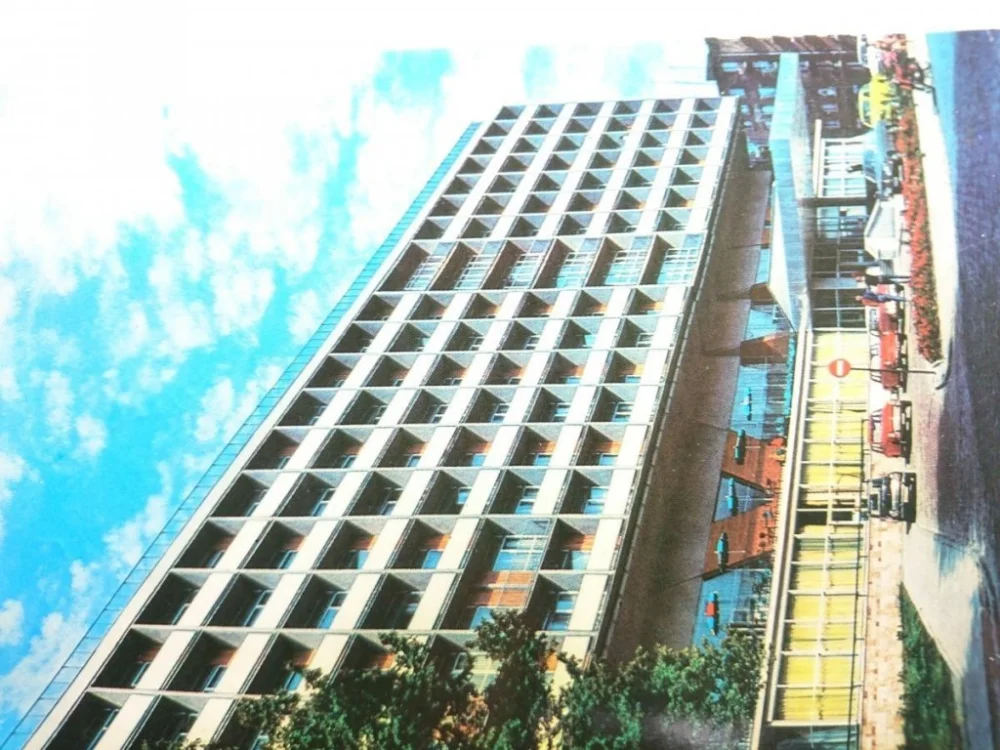 Szybka dostawa KOŁOBRZEG. HOTEL 'SKANPOL' FOT. K. KAMIŃSKI