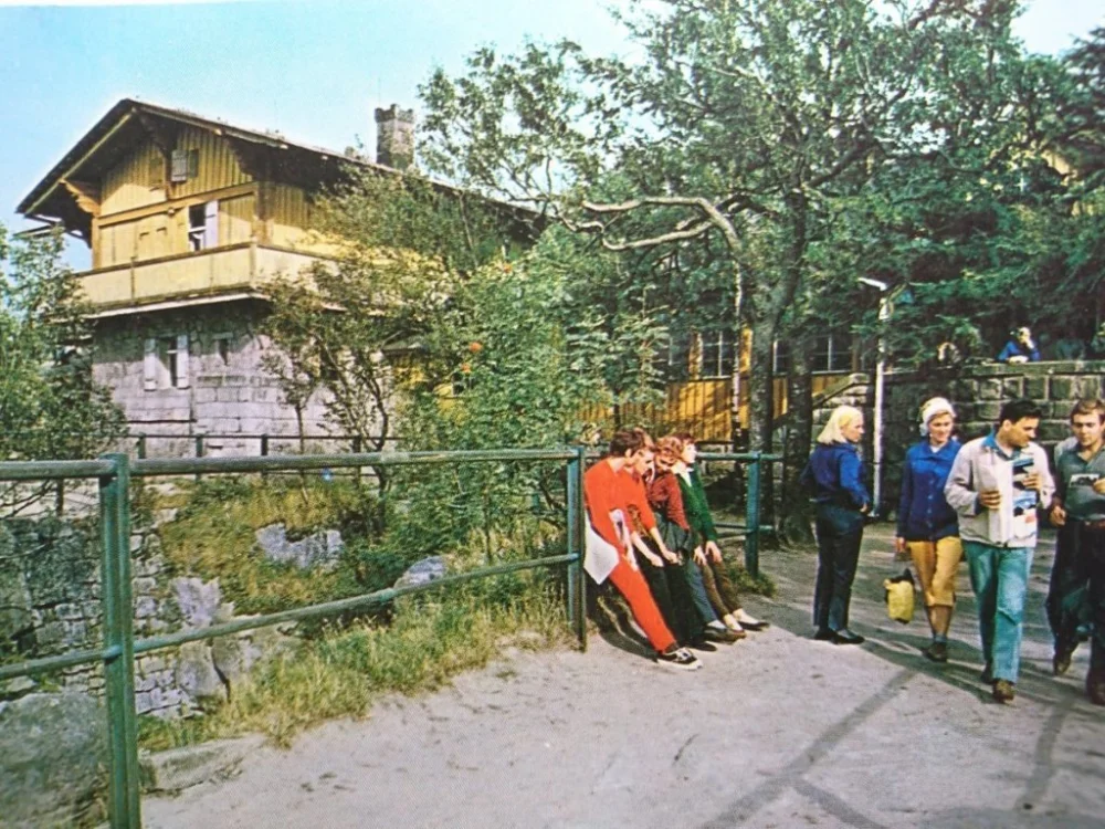 GÓRY STOŁOWE. SCHRONISKO PTTK.. FOT. P. KRASSOWSKI Bezpieczne zakupy