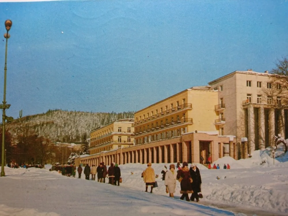 KRYNICA. NOWY DOM ZDROJOWY FOT. J. TYMIŃSKI Obniżka ceny