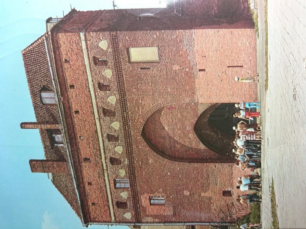 Ostatnie sztuki TORUŃ. BRAMA KLASZTORNA Z POCZ. XIV FOT GUDANOWICZ