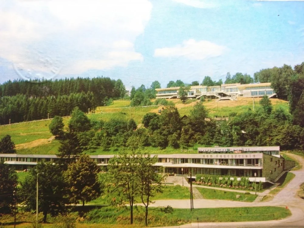 Nowy USTROŃ JASZOWIEC. DOM LECZNICZO... FOT. RACZKOWSKI