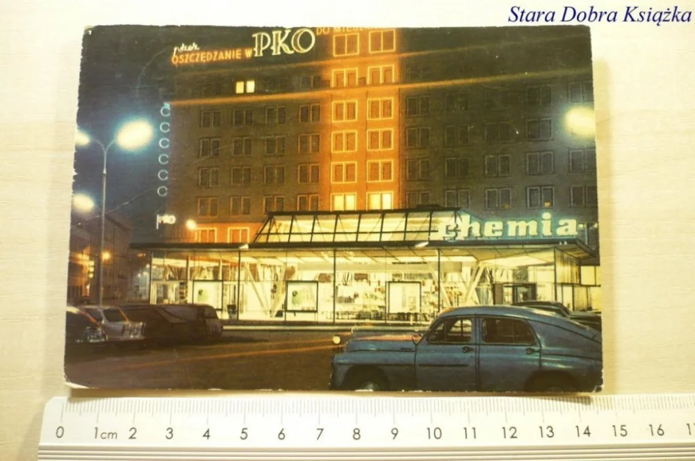 WARSZAWA. PAWILON CHEMII PRZY ULICY FOT KRASSOWSKI Ostatnie sztuki