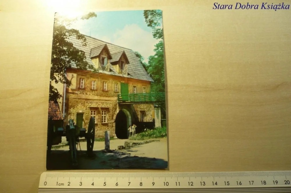 ZAGÓRZE ŚLĄSKIE. SCHRONISKO PTTK FOT. J. KORPAL Bezpieczne zakupy