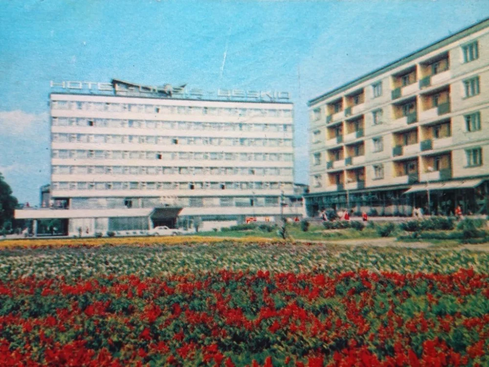 Oferta NOWY SĄCZ. HOTEL 'BESKID' FOT. M. RACZKOWSKI