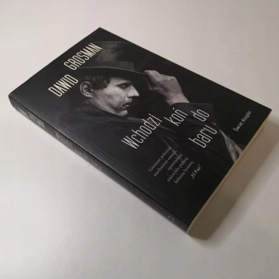 Ograniczona ilość Wchodzi koń do baru David Grosman